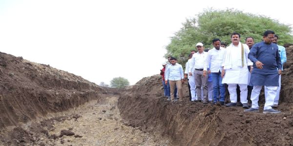 जलसंधारणाच्या कामांना निधी कमी पडू देणार नाही – मंत्री संजय राठोड