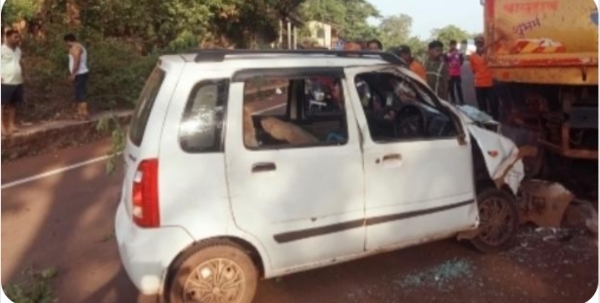 कारची अंबरला धडक