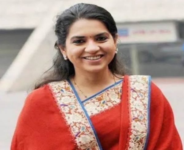 शायना एनसी शायना एनसी