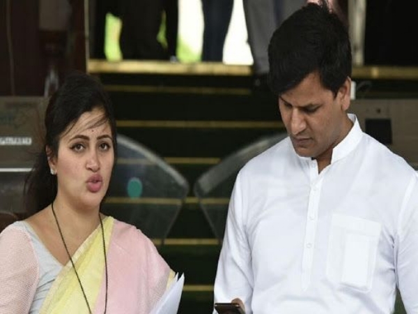 रवि राणा नवनीत राणा