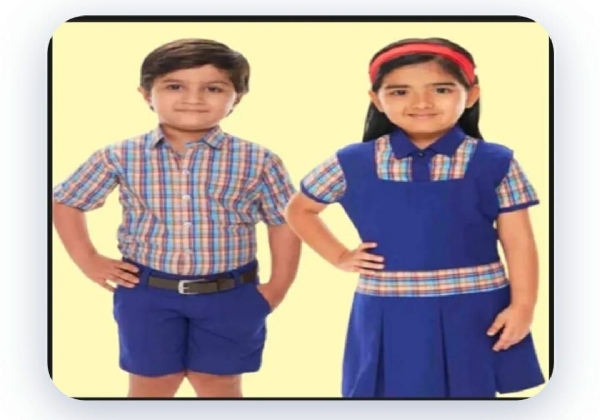 गणवेश योजनेतील बदलामुळे मुख्याध्यापकाची तारांबळऐनवेळी निकष बदलले-पहील्या दिवशी गणवेश देण्यास अडचणी