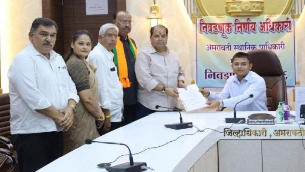 पालकमंत्री बावनकुळे यांच्या उपस्थितीत प्रवीण पोटे यांनी केला उमेदवारी अर्ज दाखल