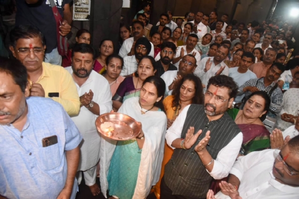 BJP performs Maha Aarti