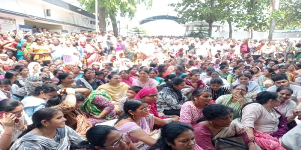 चामोर्शीत चिमुरडीवरील अत्याचारानंतर जनआक्रोश; आरोपीला फाशीची मागणी