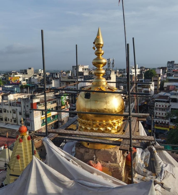 श्री अंबाबाई मंदिराला सोन्याचा कळस श्री अंबाबाई मंदिराला सोन्याचा कळस