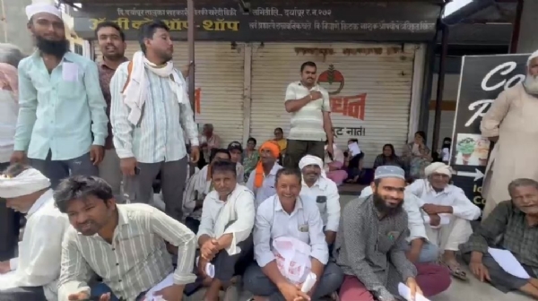 युरिया खतासाठी दर्यापूरात शेतकऱ्यांच्या रांगा; भर उन्हात तासन्तास प्रतीक्षा