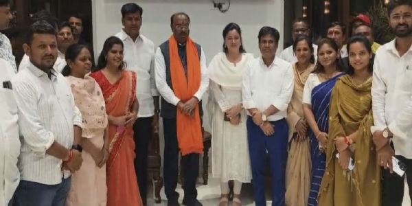 पालकमंत्री बावनमुळेंची रवी राणांच्या कार्यालयात बंद द्वार चर्चा