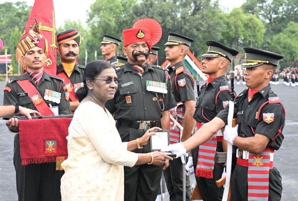 इंडियन मिलिटरी अकादमी राष्ट्रपती इंडियन मिलिटरी अकादमी राष्ट्रपती