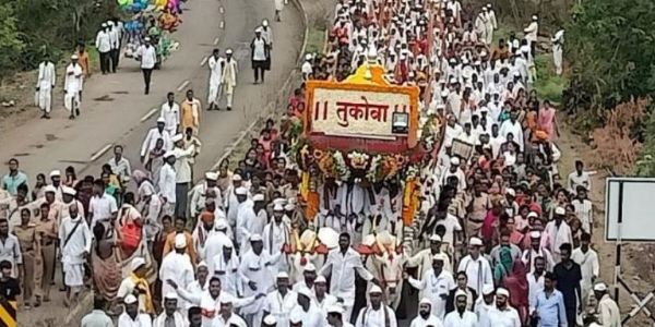 पालखी रथ आणि चौघडागाडीचा मान पुन्हा संस्थानच्या बैलजोड्यांना