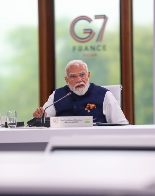 जी-७ शिखत परिषदेत पंतप्रधान मोदींनी मांडला भारतीय नाविकांच्या मृत्यूचा मुद्दा जी-७ शिखत परिषदेत पंतप्रधान मोदींनी मांडला भारतीय नाविकांच्या मृत्यूचा मुद्दा