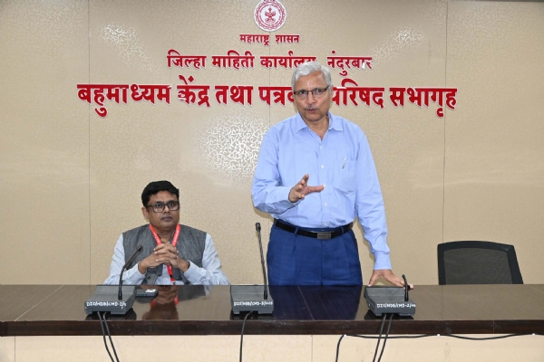 डॉ. किरण मोघे डॉ. किरण मोघे