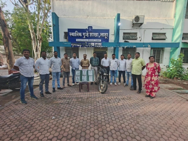 पोलीस कारवाई