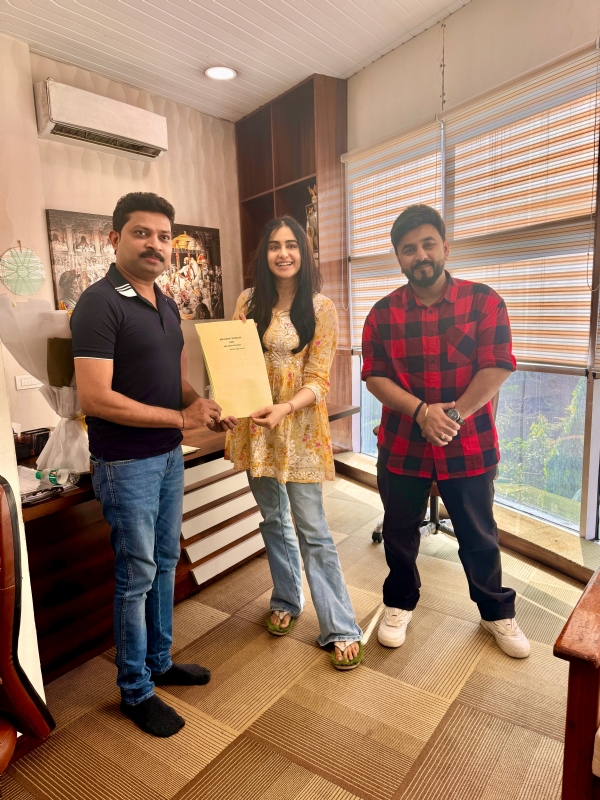 ‘द केरला स्टोरी’ फेम अदा शर्माचे मराठीत पदार्पण ‘द केरला स्टोरी’ फेम अदा शर्माचे मराठीत पदार्पण
