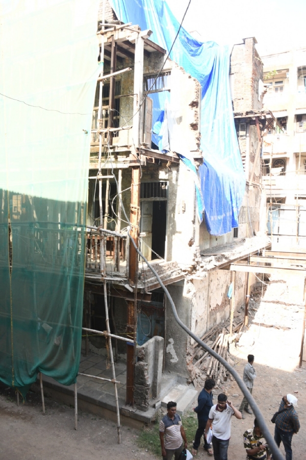 अतिधोकादायक उपकरप्राप्त इमारती