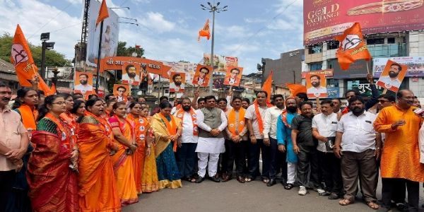 कोल्हापुरात शिवसेनेच्या 60 व्या वर्धापन दिनाचा जल्लोष; ढोल-ताशांच्या गजरात उत्सव साजरा
