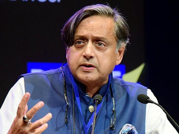 वंदे मातरम् पूर्ण गाणे प्रत्येक कार्यक्रमात आवश्यक का?; शशी थरूर यांचा सवाल