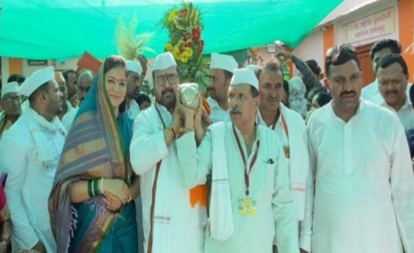 माता रुख्मिणीच्या पालखीचे पंढरपूरकडे प्रस्थान
