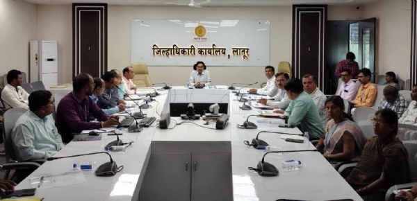जिल्हाधिकारी जिल्हाधिकारी