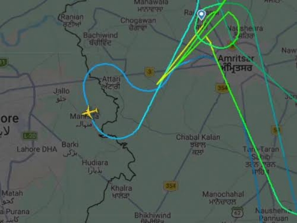 तांत्रिक बिघाडामुळे एअर इंडियाचे विमान पाकिस्तानच्या हवाई हद्दीत; इशाऱ्यानंतर घेतला यू-टर्न