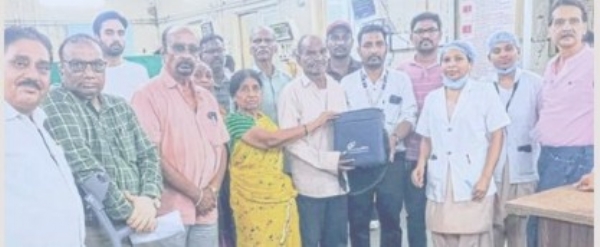 डोळ्यांत अश्रू घेऊन आईने केले लेकाचे नेत्रदान डोळ्यांत अश्रू घेऊन आईने केले लेकाचे नेत्रदान