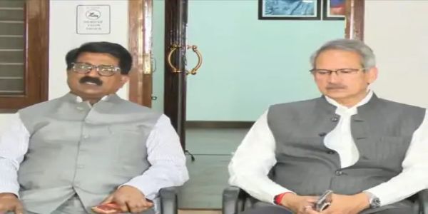 शिवसेना खासदारांच्या पक्षांतराबाबत ठाकरे गटाची लोकसभा अध्यक्षांकडे धाव
