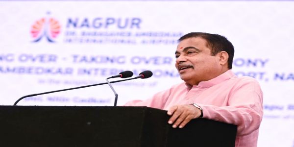आंतरराष्ट्रीय विमानतळामुळे विदर्भातील उद्योगांचे होईल ‘टेक-ऑफ’- नितीन गडकरी