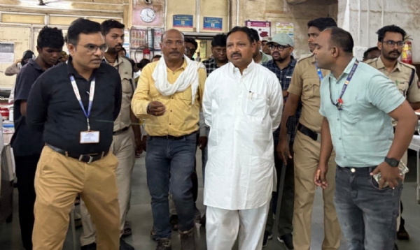 नेत्यांचे पाहणी, दौरे आणि निर्देशांचा पाऊस;  कायमस्वरूपी उपाययोजनांची मात्र प्रतीक्षा