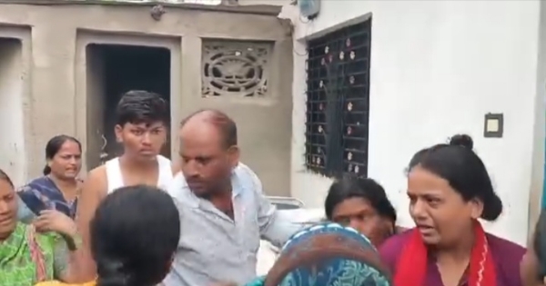 अवैध दारू विक्रेत्याला चोपले