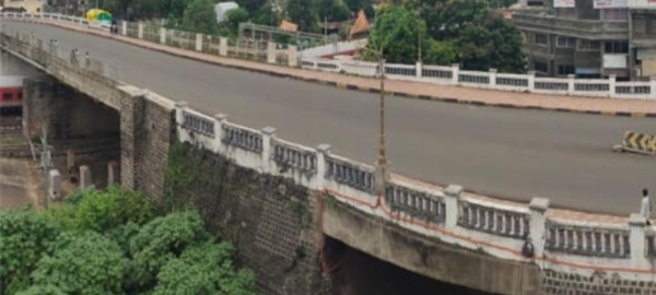 रेल्वे उड्डाणपुलाचे काम महारेलकडे नकोच! आमदार संजय खोडके यांची मागणी