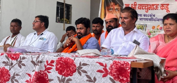 सलोना येथे प्रहार-शिवसेना कार्यकर्ता मेळावा उत्साहात; बच्चू कडू यांचे संघटन बळकटीचे आवाहन सलोना येथे प्रहार-शिवसेना कार्यकर्ता मेळावा उत्साहात; बच्चू कडू यांचे संघटन बळकटीचे आवाहन
