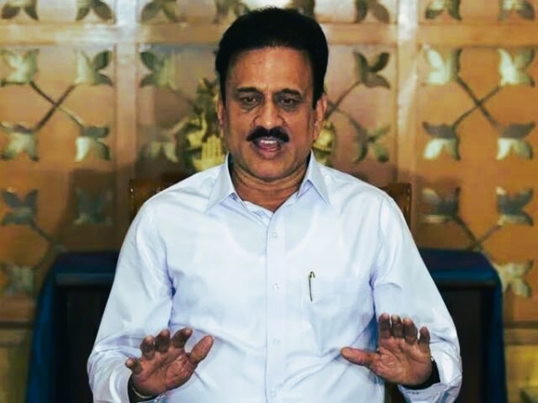 गिरीश महाजन