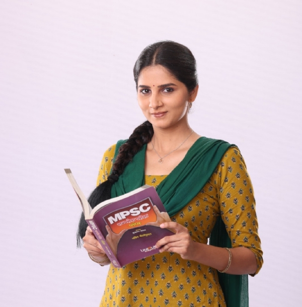 आई-मुलींच्या नात्याची, संघर्षाची आणि स्वप्नांच्या प्रवासाची ही हृदयस्पर्शी कहाणी अनुभवण्यासाठी १५ जूनपासून दररोज संध्या. ७ वा. ‘कृष्णाईच्या लेकी’ पाहायला विसरू नका, सदैव तुमच्या झी मराठीवर.