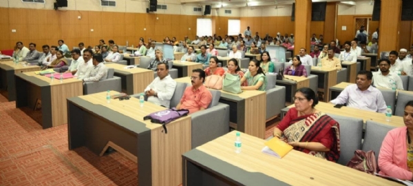 जनगणना कार्यात अचूकता आणि वेळेवर पूर्णत्वाला प्राधान्य; ५ जूनपर्यंत काम पूर्ण करण्याचे आयुक्त वर्षा लड्डा यांचे निर्देश
