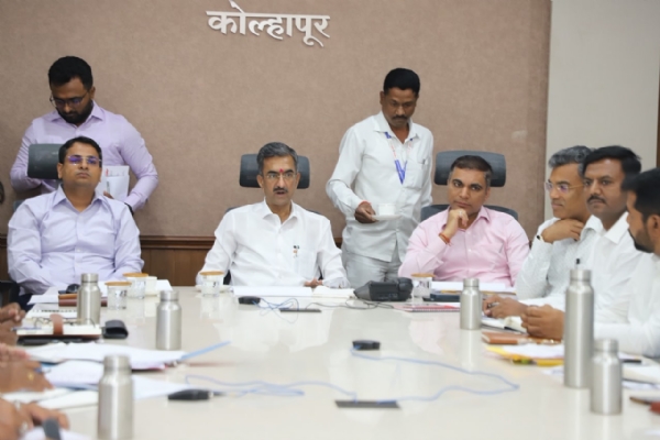 मंत्री देसाई यांनी पर्यटन व खनिकर्म विभागाचा आढावा  घेतला
