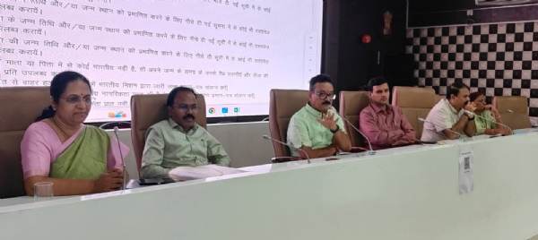 मतदार यादी विशेष संक्षिप्त पुनरिक्षणासाठी अधिकारी-कर्मचाऱ्यांना प्रशिक्षण