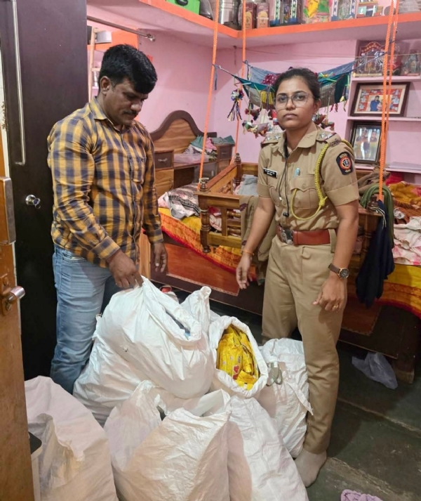 पोलीस कारवाई पोलीस कारवाई
