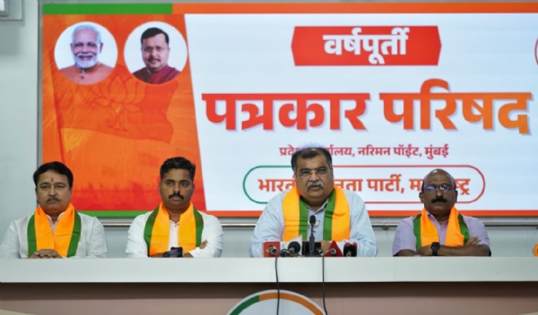 सर्वसामान्य कार्यकर्त्यांच्या निर्धारामुळे भाजपाची यशाकडे घोडदौडरविंद्र चव्हाण यांनी साधला संवाद