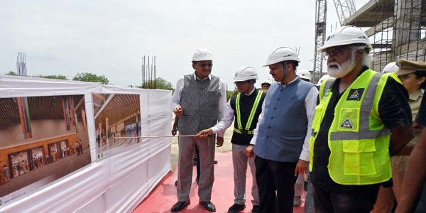 देशातील सर्वात मोठे ॲग्रिकल्चरल कन्व्हेंशन सेंटर नागपुरात; मुख्यमंत्र्यांनी केली पाहणी