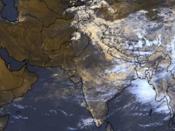 Monsoon Clouds Vanish From 70% India Monsoon Clouds Vanish From 70% India