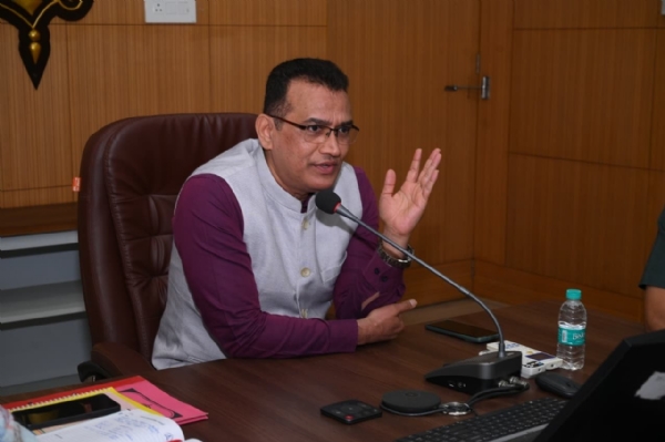 नवनियुक्त आयुक्त डॉ. मंगेश गोंदवले यांनी स्वीकारला पदभार नवनियुक्त आयुक्त डॉ. मंगेश गोंदवले यांनी स्वीकारला पदभार