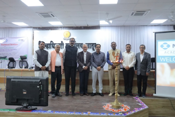 जिल्हाधिकारी जिल्हाधिकारी