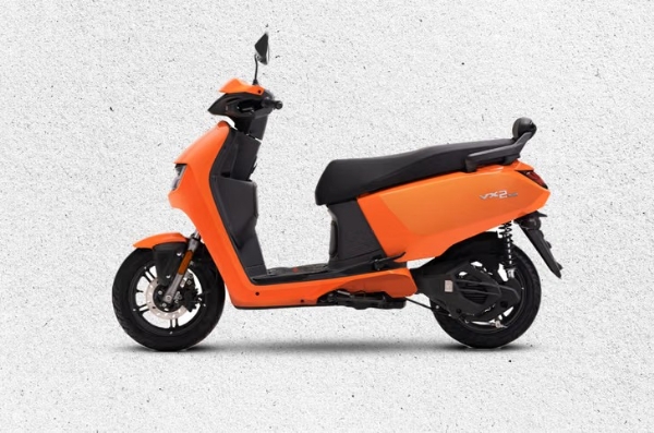 Hero MotoCorp Launches 4.4 kWh Battery Version of Vida V2 Plus Hero MotoCorp Launches 4.4 kWh Battery Version of Vida V2 Plus