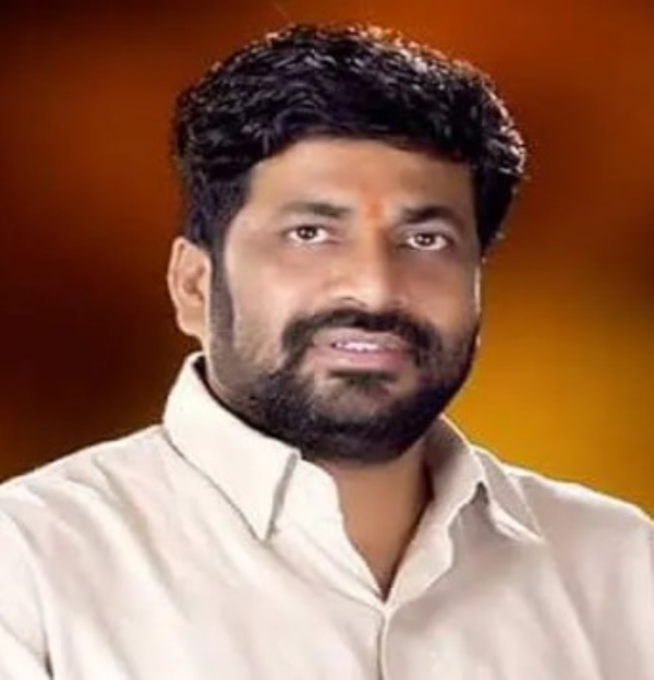 संकटात सापडलेल्या शेतकऱ्यांसाठी दुबार पेरणीसाठी डीपीडीसीमधून बियाणे देण्याचा शासनाचा निर्णय संकटात सापडलेल्या शेतकऱ्यांसाठी दुबार पेरणीसाठी डीपीडीसीमधून बियाणे देण्याचा शासनाचा निर्णय