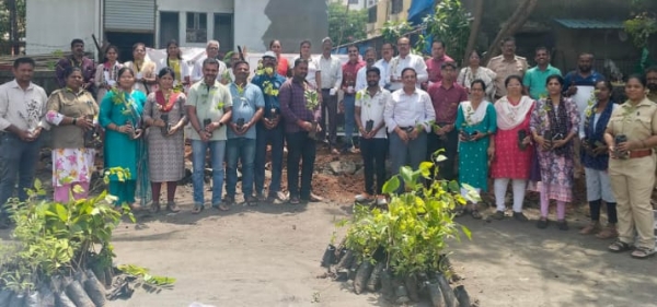 Tree plantation at Alibaug depot for a green Maharashtra. Tree plantation at Alibaug depot for a green Maharashtra.
