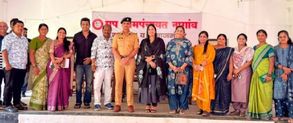 **मथळा :** ### **नागाव पर्यटनाला सुरक्षिततेचे कवच; महिनाभरात पोलीस चौकी** **अलिबाग, दि. १५ :** नागावमधील पर्यटन अधिक सुरक्षित, शिस्तबद्ध आणि कायदेशीर चौकटीत राहावे या उद्देशाने नागाव ग्रामपंचायत आणि अलिबाग पोलीस प्रशासनाच्या संयुक्त विद्यमाने पर्यटन व्यवसायिकांची महत्त्वपूर्ण बैठक ग्रामपंचायत सभागृहात पार पडली. सरपंच सौ. हर्षदा मयेकर यांच्या पुढाकाराने आयोजित बैठकीत पर्यटन व्यवसायाशी संबंधित नियम, पर्यटकांच्या सुरक्षिततेसाठी आवश्यक उपाययोजना आणि कायदेशीर बाबींवर सविस्तर मार्गदर्शन करण्यात आले. बैठकीच्या प्रारंभी नागावचे माजी सरपंच नंदकुमार मयेकर यांच्या हस्ते अलिबाग पोलीस ठाण्याचे पोलीस निरीक्षक प्रविण पांडे यांचा सत्कार करण्यात आला. त्यानंतर पोलीस निरीक्षक पांडे यांनी हॉटेल, लॉज, होमस्टे, रिसॉर्ट, वॉटर स्पोर्ट्स आणि समुद्रकिनारी पर्यटन व्यवसाय करणाऱ्या व्यावसायिकांना आवश्यक परवानग्या, पर्यटकांची नोंदवही ठेवण्याची पद्धत, शासनाच्या नव्या नियमावली तसेच व्यवसायिकांच्या कायदेशीर जबाबदाऱ्यांविषयी मार्गदर्शन केले. बैठकीत पर्यटन व्यवसायिकांनी विविध समस्या, अडचणी आणि शंका मांडल्या. त्यावर पोलीस प्रशासनाने समाधानकारक उत्तरे देत आवश्यक सूचना दिल्या. यावेळी नागावमध्ये येत्या महिनाभरात पोलीस चौकी सुरू करण्यासाठी आवश्यक कार्यवाही सुरू असून ती लवकरच कार्यान्वित करण्यात येणार असल्याची माहिती पोलीस निरीक्षक प्रविण पांडे यांनी दिली. बैठकीस सरपंच हर्षदा मयेकर, उपसरपंच मंगल नागे, जिल्हा परिषद सदस्य सचिन राऊळ, निखिल मयेकर, ग्रामपंचायत सदस्य, ग्रामविकास अधिकारी, पोलीस पाटील, पोलीस अधिकारी, सर्कल अधिकारी तसेच पर्यटन व्यवसायिक मोठ्या संख्येने उपस्थित होते. समारोपावेळी सरपंच हर्षदा मयेकर यांनी ग्रामपंचायत व पोलीस प्रशासनाच्या समन्वयातून नागावला अधिक सुरक्षित, शिस्तबद्ध आणि आदर्श पर्यटनस्थळ बनविण्यासाठी सर्वांनी सहकार्य करण्याचे आवाहन केले. **मथळा :** ### **नागाव पर्यटनाला सुरक्षिततेचे कवच; महिनाभरात पोलीस चौकी** **अलिबाग, दि. १५ :** नागावमधील पर्यटन अधिक सुरक्षित, शिस्तबद्ध आणि कायदेशीर चौकटीत राहावे या उद्देशाने नागाव ग्रामपंचायत आणि अलिबाग पोलीस प्रशासनाच्या संयुक्त विद्यमाने पर्यटन व्यवसायिकांची महत्त्वपूर्ण बैठक ग्रामपंचायत सभागृहात पार पडली. सरपंच सौ. हर्षदा मयेकर यांच्या पुढाकाराने आयोजित बैठकीत पर्यटन व्यवसायाशी संबंधित नियम, पर्यटकांच्या सुरक्षिततेसाठी आवश्यक उपाययोजना आणि कायदेशीर बाबींवर सविस्तर मार्गदर्शन करण्यात आले. बैठकीच्या प्रारंभी नागावचे माजी सरपंच नंदकुमार मयेकर यांच्या हस्ते अलिबाग पोलीस ठाण्याचे पोलीस निरीक्षक प्रविण पांडे यांचा सत्कार करण्यात आला. त्यानंतर पोलीस निरीक्षक पांडे यांनी हॉटेल, लॉज, होमस्टे, रिसॉर्ट, वॉटर स्पोर्ट्स आणि समुद्रकिनारी पर्यटन व्यवसाय करणाऱ्या व्यावसायिकांना आवश्यक परवानग्या, पर्यटकांची नोंदवही ठेवण्याची पद्धत, शासनाच्या नव्या नियमावली तसेच व्यवसायिकांच्या कायदेशीर जबाबदाऱ्यांविषयी मार्गदर्शन केले. बैठकीत पर्यटन व्यवसायिकांनी विविध समस्या, अडचणी आणि शंका मांडल्या. त्यावर पोलीस प्रशासनाने समाधानकारक उत्तरे देत आवश्यक सूचना दिल्या. यावेळी नागावमध्ये येत्या महिनाभरात पोलीस चौकी सुरू करण्यासाठी आवश्यक कार्यवाही सुरू असून ती लवकरच कार्यान्वित करण्यात येणार असल्याची माहिती पोलीस निरीक्षक प्रविण पांडे यांनी दिली. बैठकीस सरपंच हर्षदा मयेकर, उपसरपंच मंगल नागे, जिल्हा परिषद सदस्य सचिन राऊळ, निखिल मयेकर, ग्रामपंचायत सदस्य, ग्रामविकास अधिकारी, पोलीस पाटील, पोलीस अधिकारी, सर्कल अधिकारी तसेच पर्यटन व्यवसायिक मोठ्या संख्येने उपस्थित होते. समारोपावेळी सरपंच हर्षदा मयेकर यांनी ग्रामपंचायत व पोलीस प्रशासनाच्या समन्वयातून नागावला अधिक सुरक्षित, शिस्तबद्ध आणि आदर्श पर्यटनस्थळ बनविण्यासाठी सर्वांनी सहकार्य करण्याचे आवाहन केले.