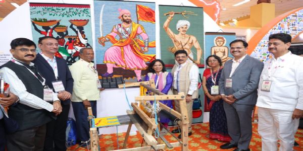 वस्त्रोद्योग मंत्री संजय सावकारे यांच्या हस्ते ‘भारत टेक्स’मधील महाराष्ट्र दालनाचे उद्घाटन