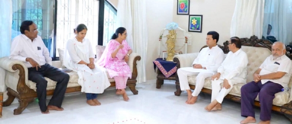 सांत्वन पर भेट सांत्वन पर भेट