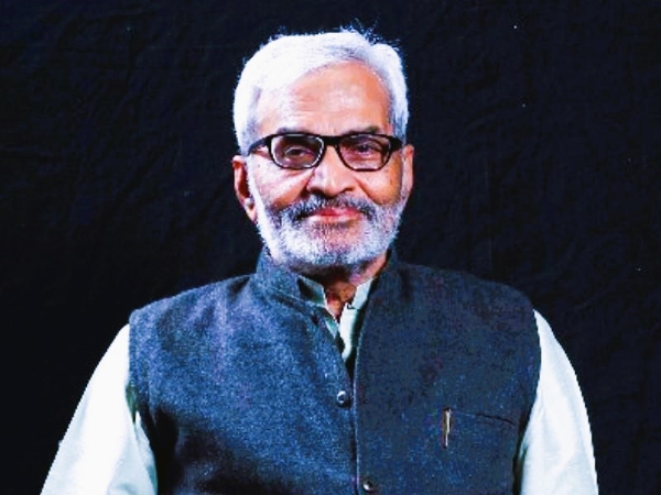 डॉ. कुमार सप्तर्षी यांचे संग्रहित छायाचित्र डॉ. कुमार सप्तर्षी यांचे संग्रहित छायाचित्र