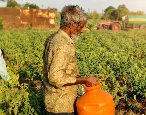 शेतकऱ्याची जिद्द शेतकऱ्याची जिद्द