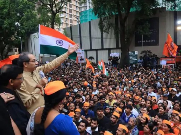 Uddhav Thackeray Slams Modi Govt At Azad Maidan Supports Wangchuk Fight Uddhav Thackeray Slams Modi Govt At Azad Maidan Supports Wangchuk Fight